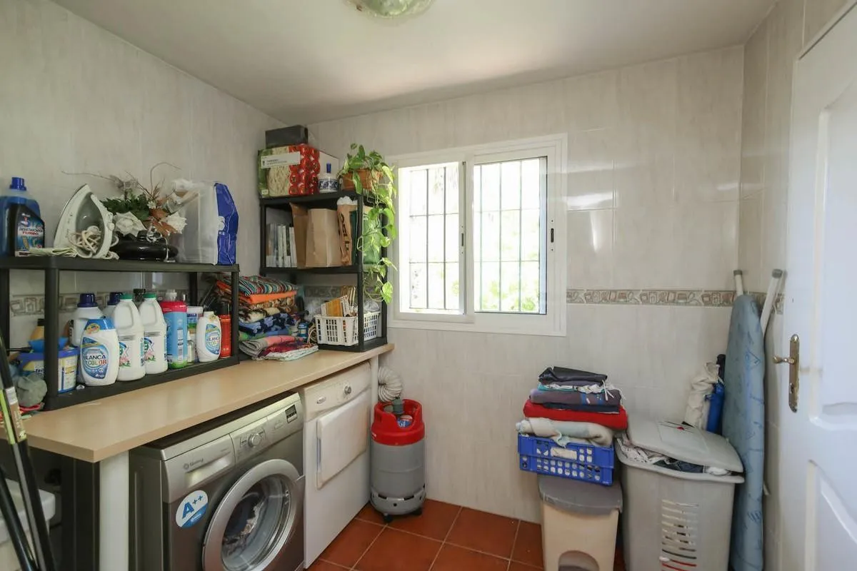 b81ef764-b31d-4773-a12b-f9586c9fb7ac