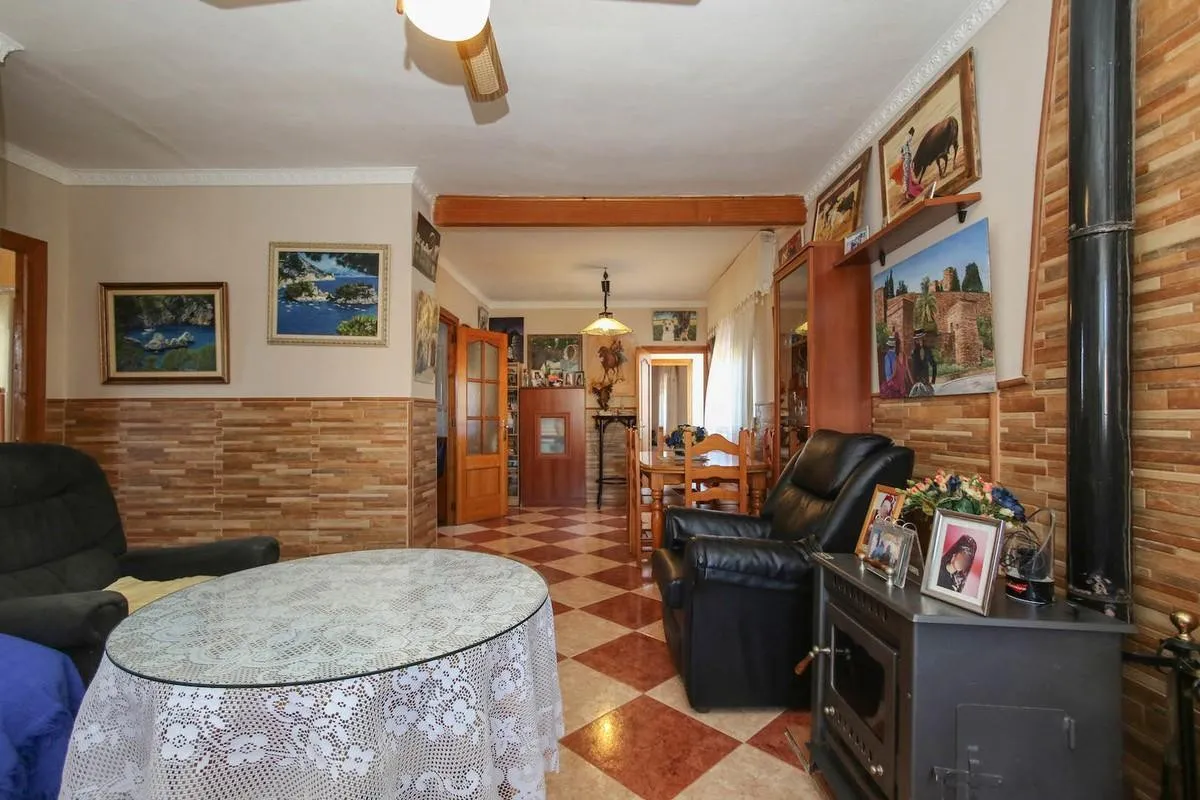 e0a7c13b-a4e3-46eb-ac6d-8de4827ec4a0