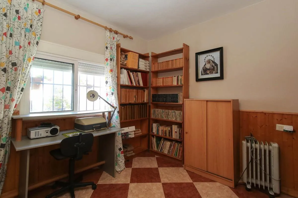 f09da0b9-e773-4b42-824e-72b9711deff4