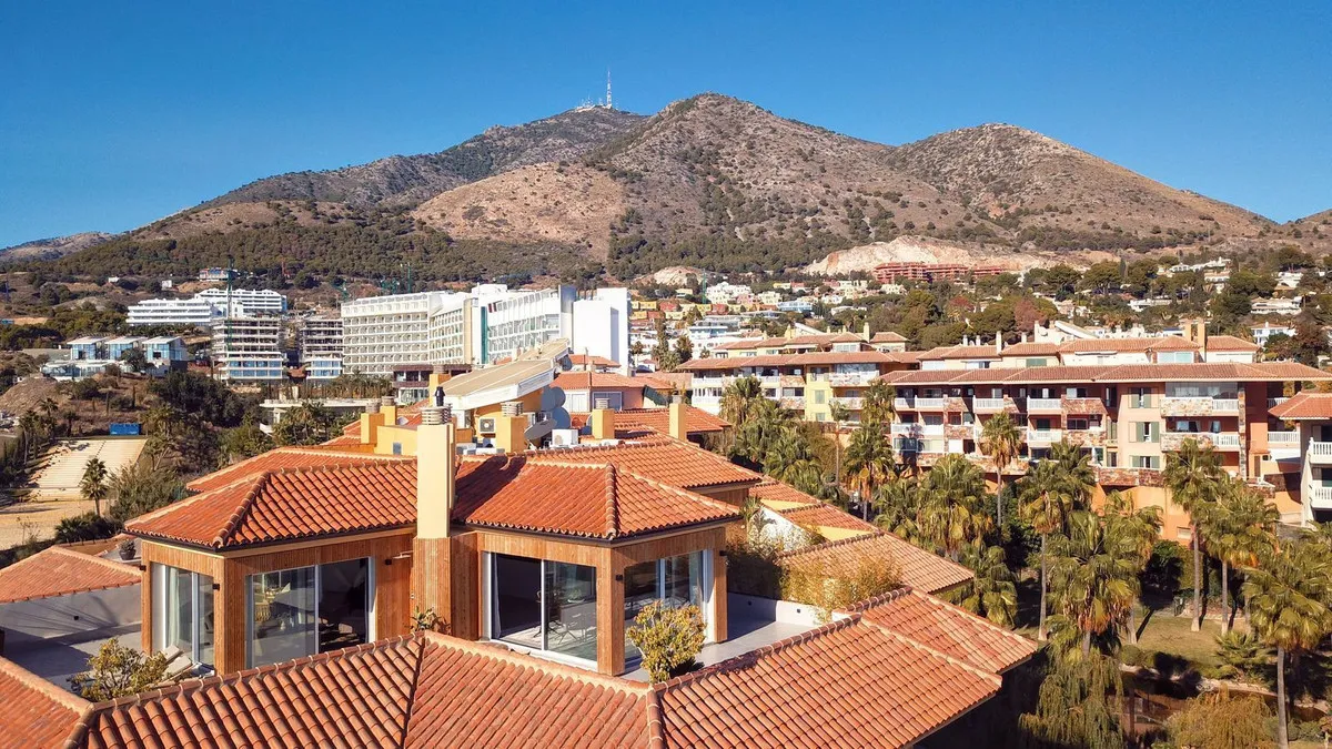 4003eb9b-d6cb-497a-8357-bfa97d853596