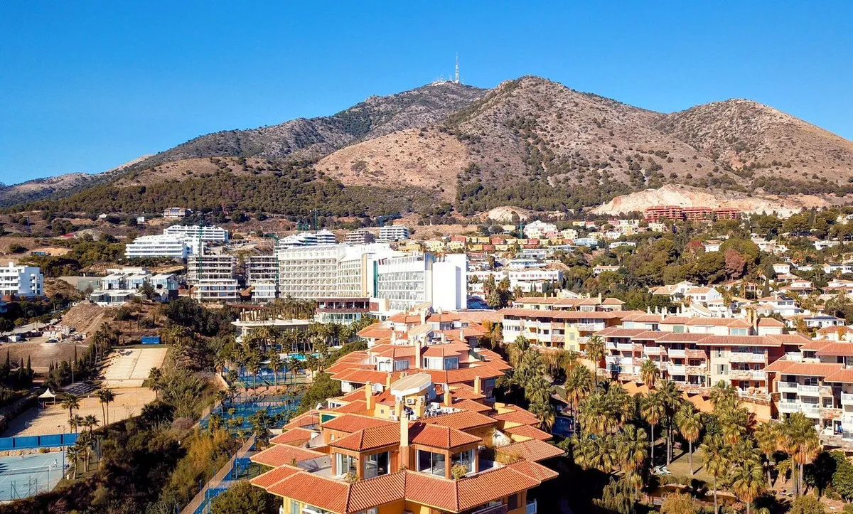 df09631c-cdee-4ee9-8010-651cf3c0a79c