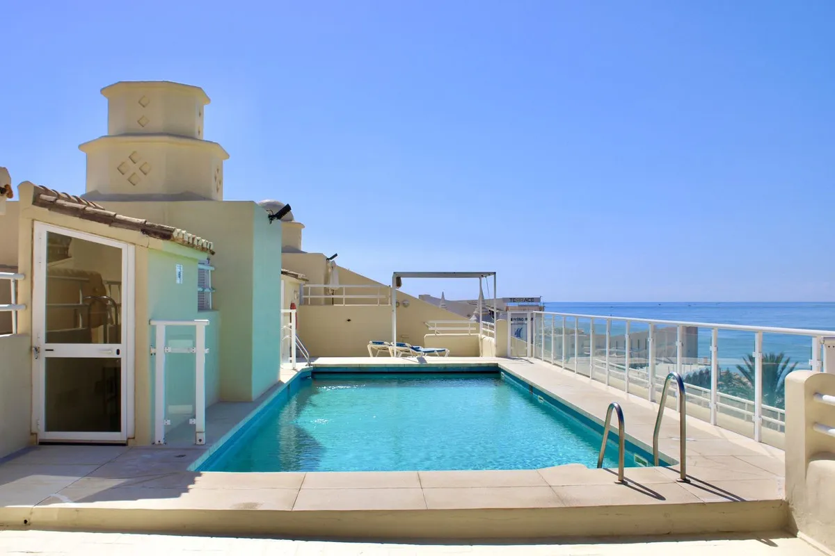 2ad22303-7402-4514-ba9c-3fedd74ab135