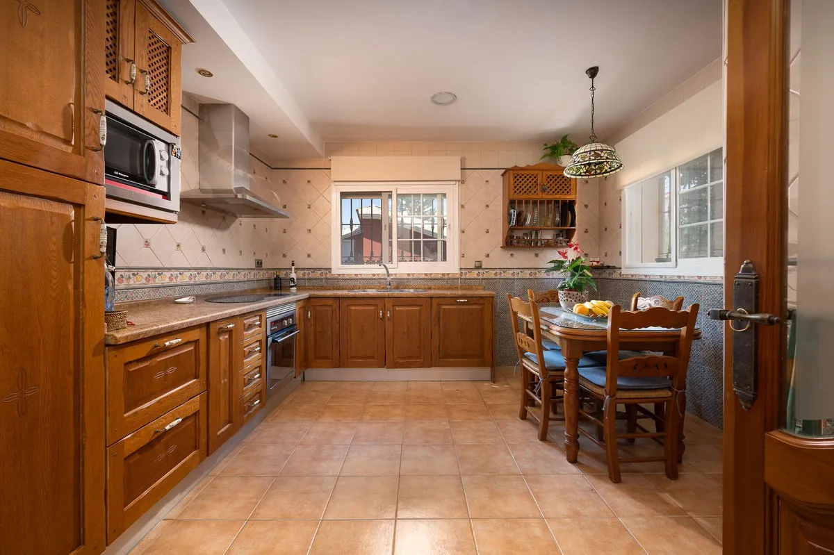 354881bc-a310-47ba-869b-219f2af98087