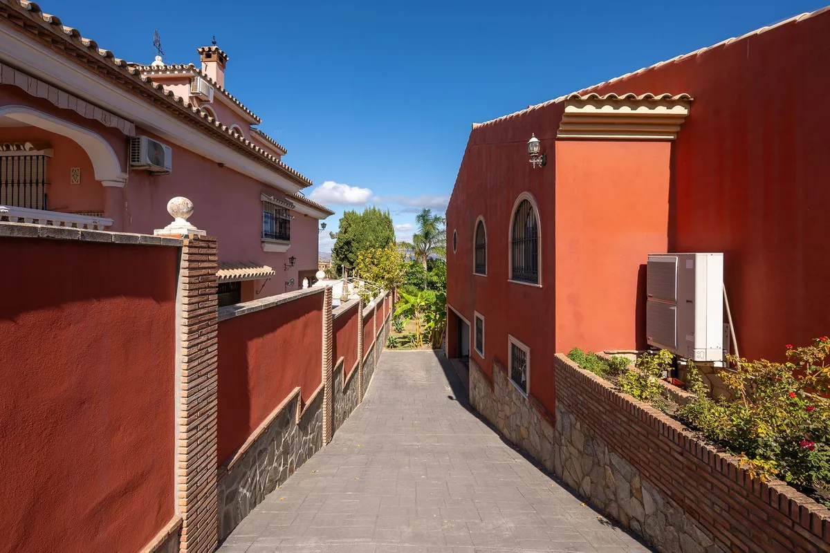 585f6395-c855-4f19-9633-62b3a3e28ebd