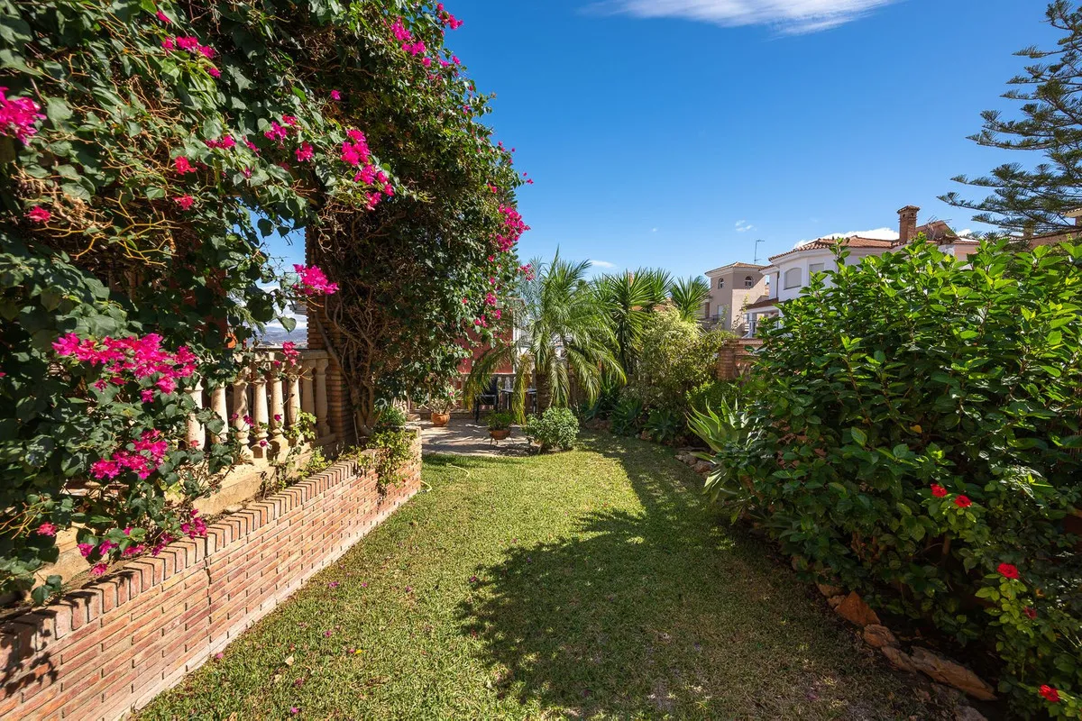 7bbec857-162f-4971-86ac-8ab45a823ff8