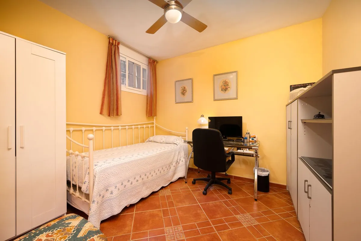 8ace4ccb-875f-49b1-98d0-d83312714449