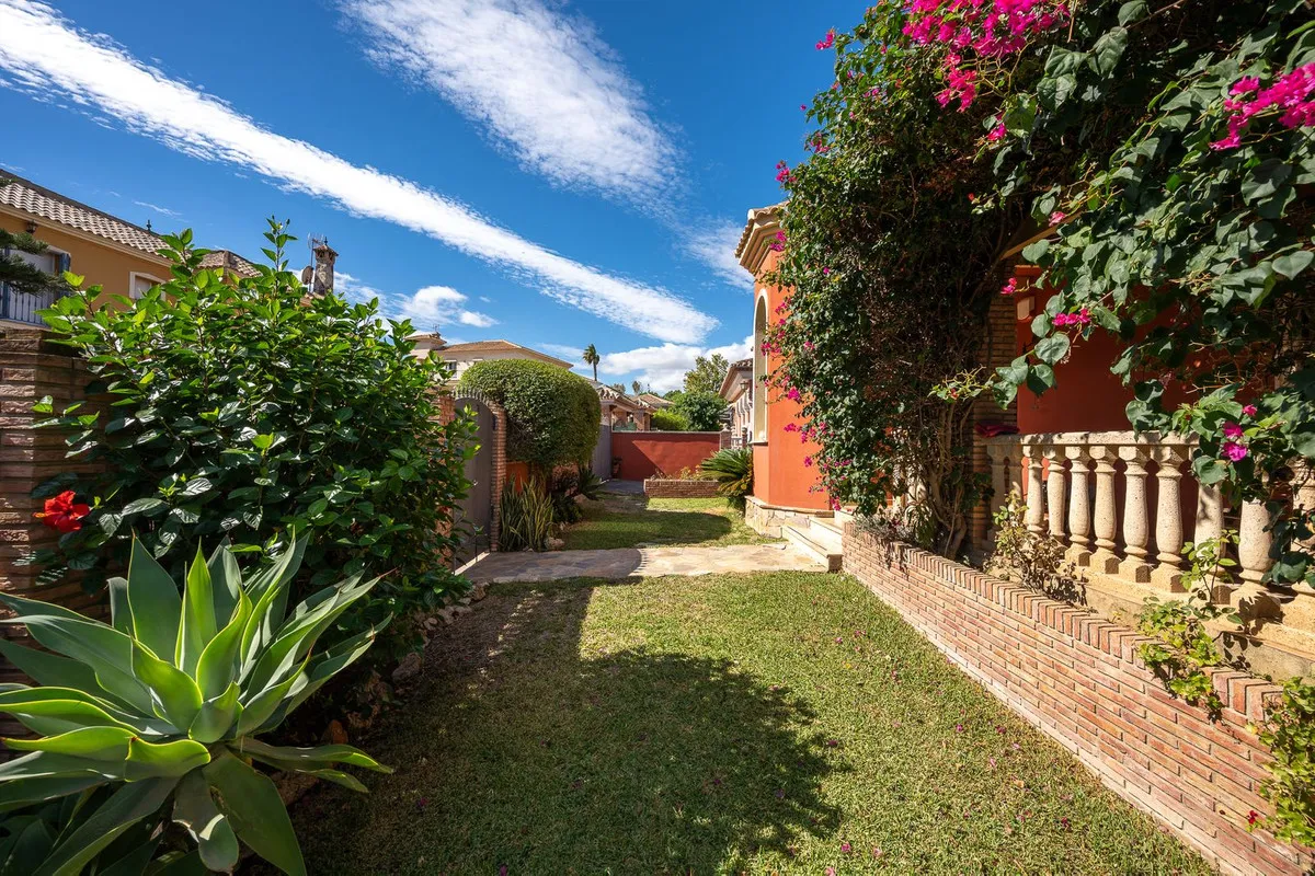 992c0666-6605-4f19-88ca-1217dbcdfdf1