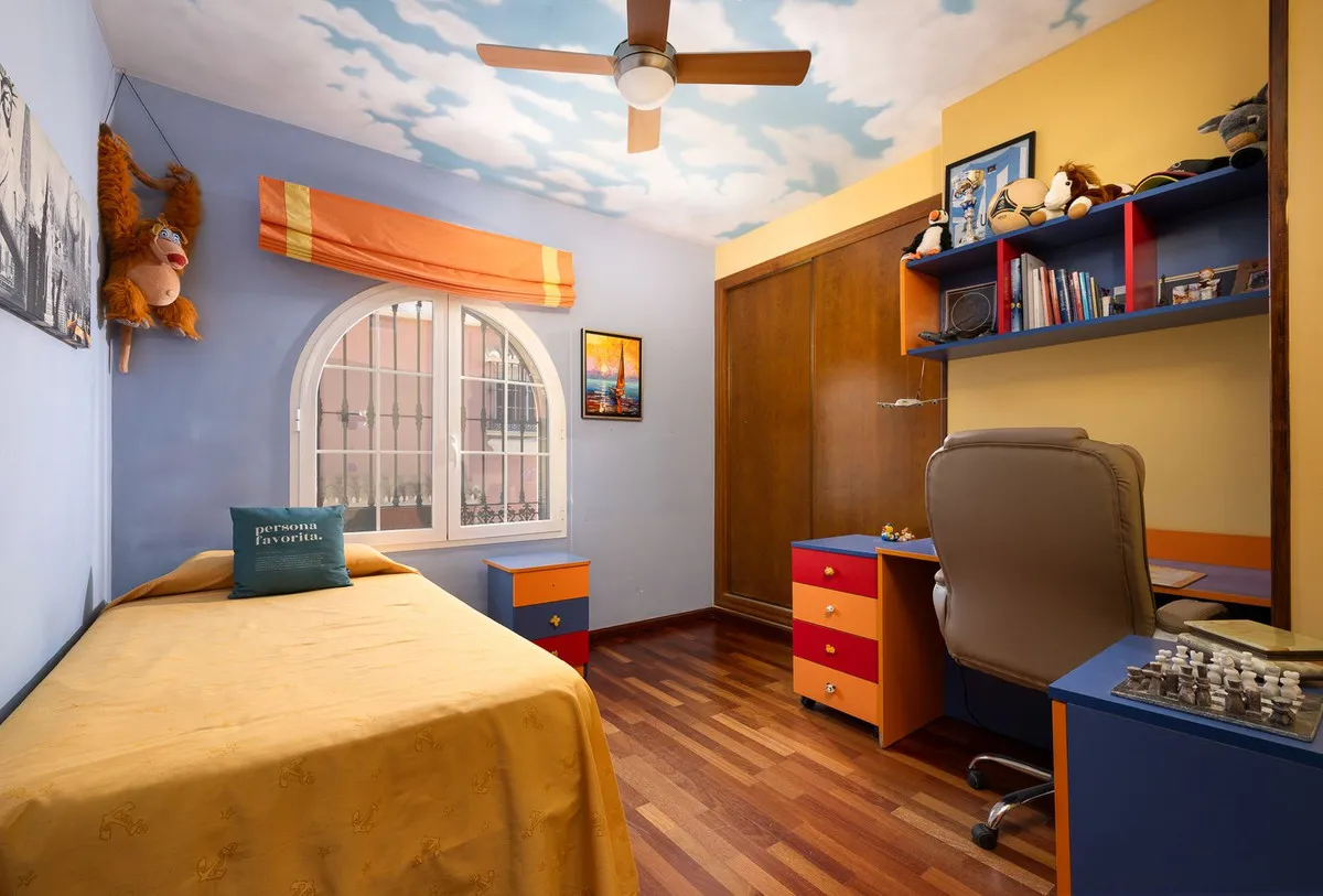 c15a7a53-0453-481e-b015-18ff5fb48628