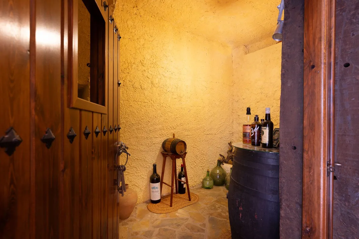 e780926d-46eb-4dab-b7ab-caef976d0278