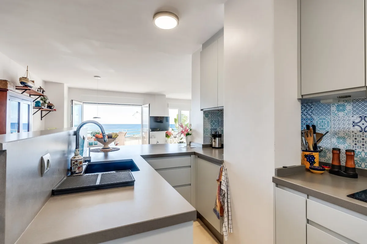 39c43087-4074-451f-91ba-efb2ff358afa