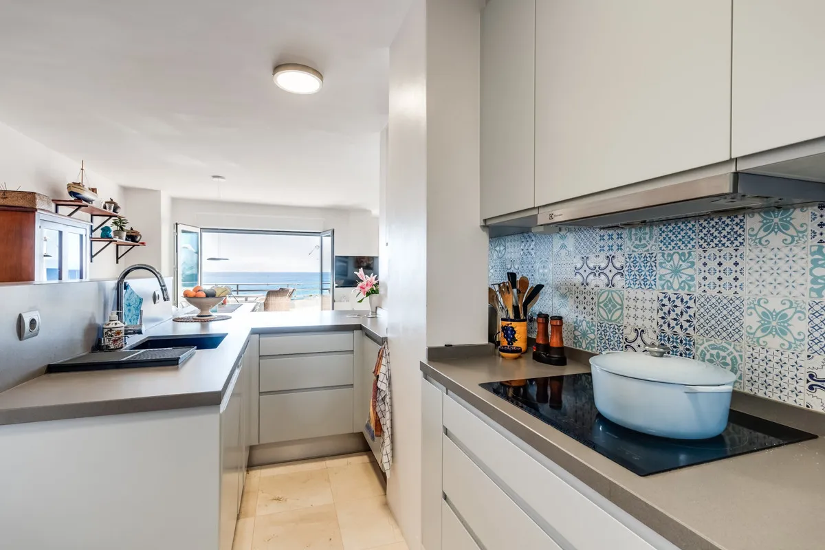 81399103-ec1e-47f1-977b-a6b7ea4c7287