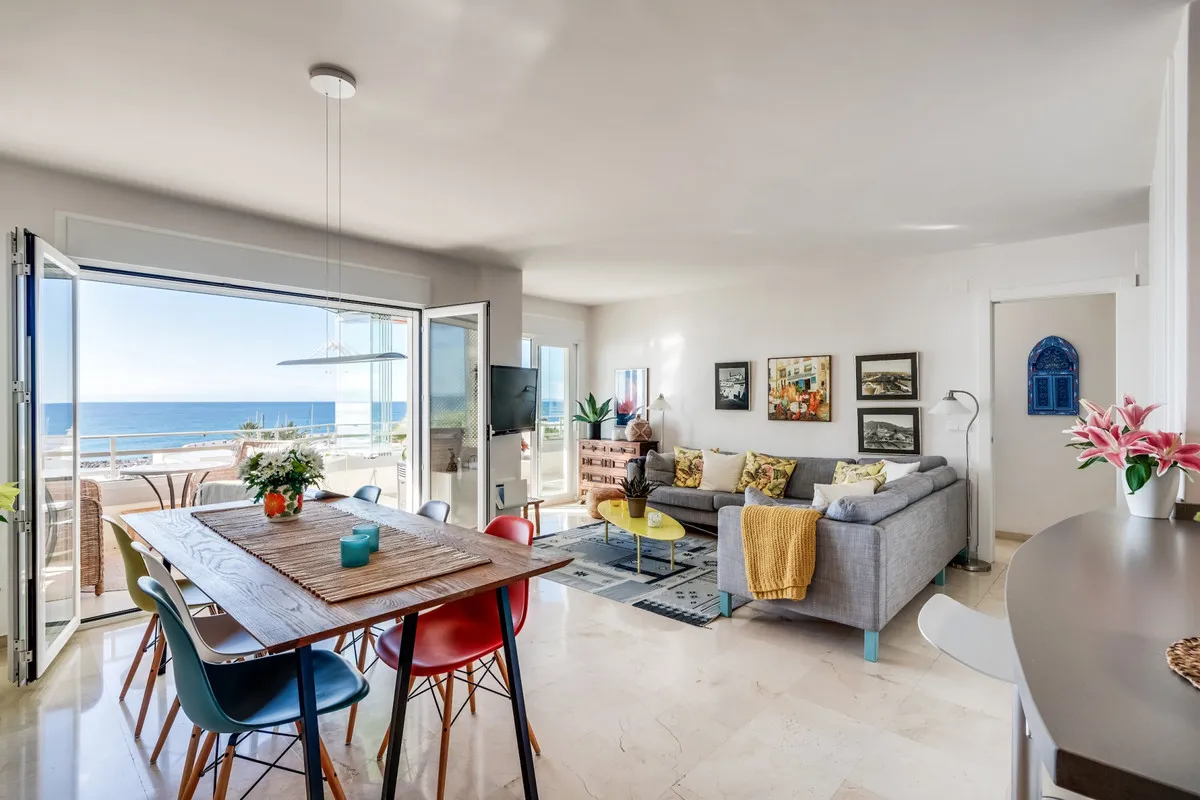 915dd6bd-b6be-482c-9a71-bfb670f46b87