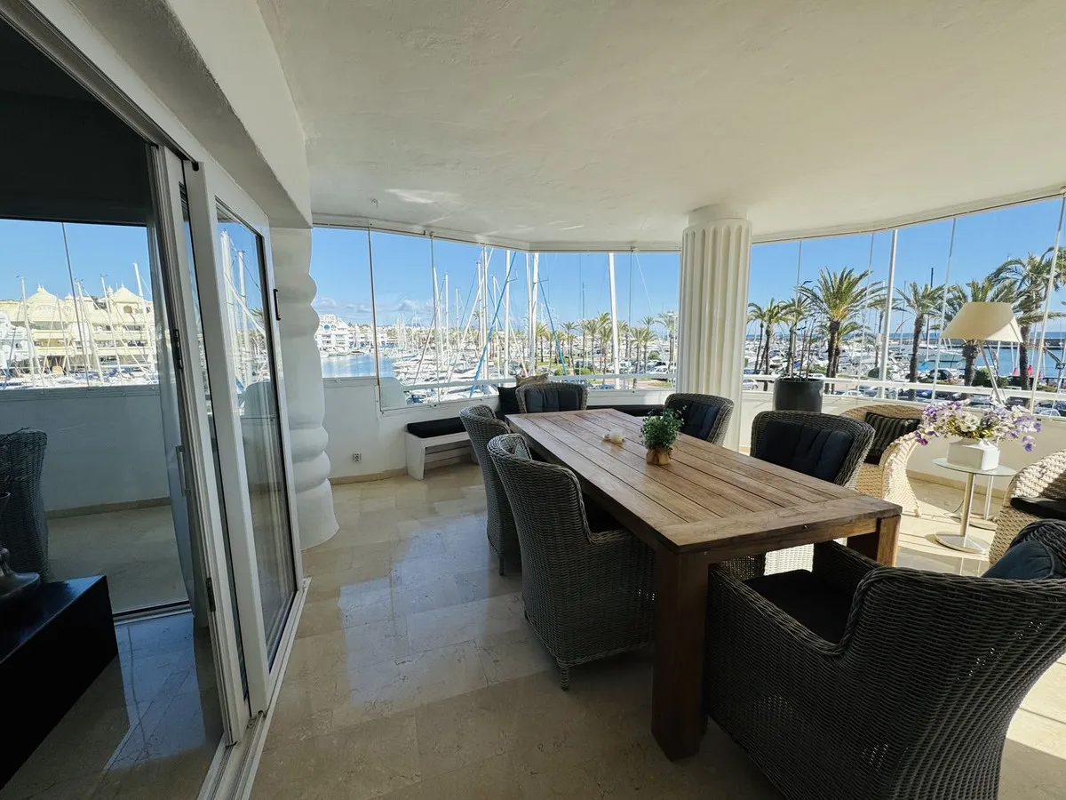 8c31fa04-6a29-4e2b-9469-74a86fd5825b