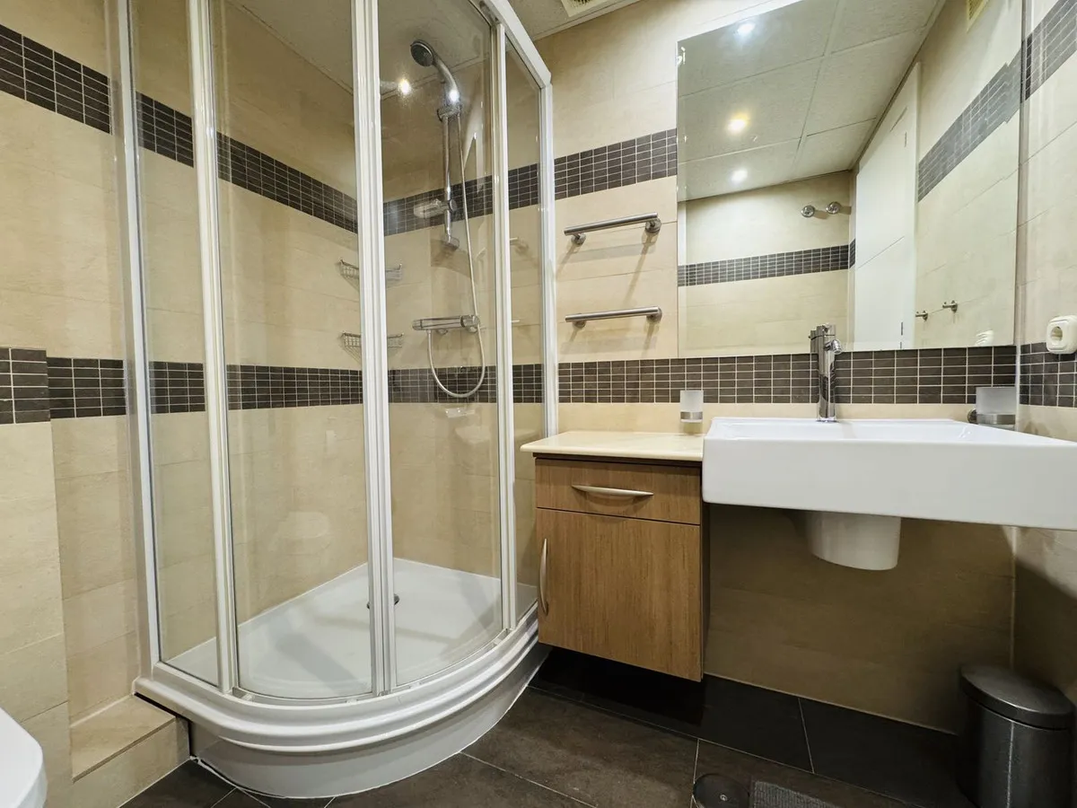 a36c9bd0-2fda-43d5-a176-6ade3327f7b0