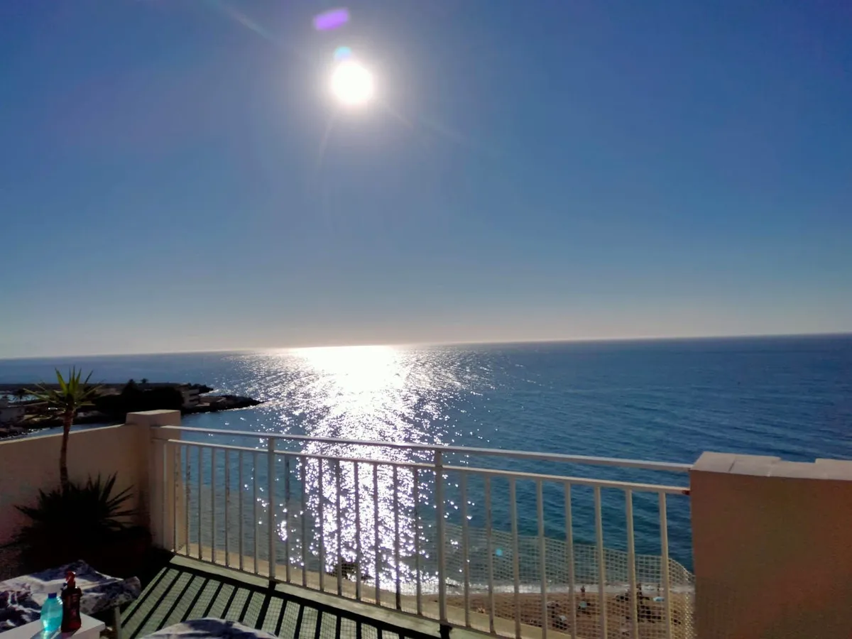 899c758f-42f9-428f-aeac-a2cff613e173