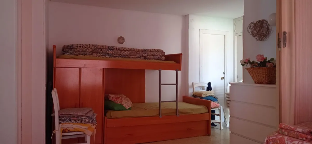 f9b01932-e368-4288-ab96-e9a1d66cd189