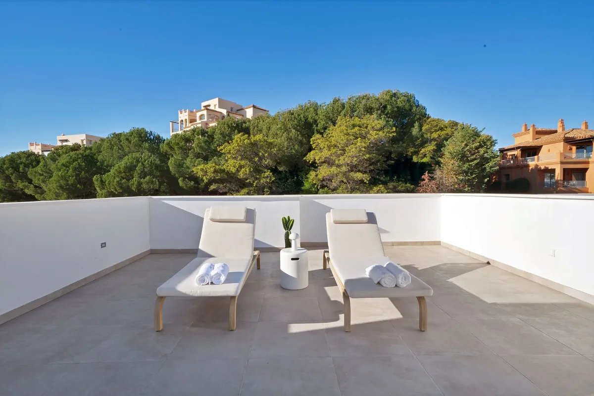 f63caff5-cc16-44df-a838-656a0f71e2b5