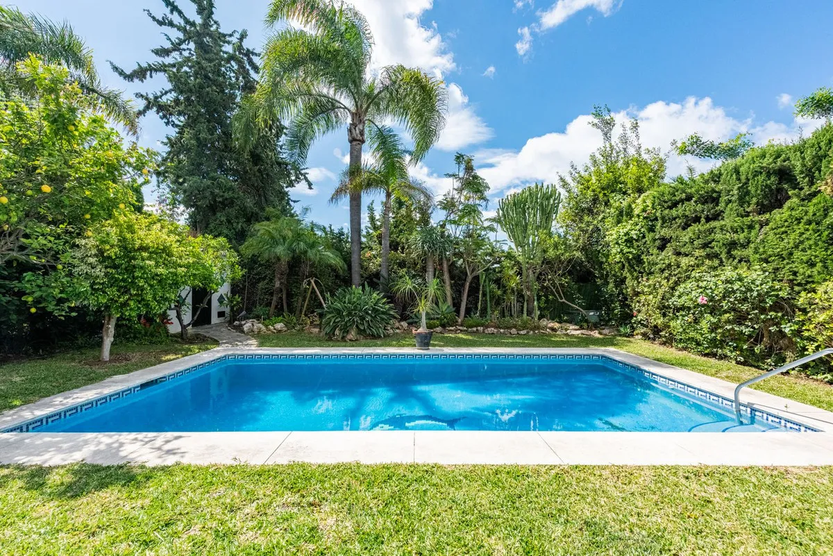 6bf70100-8297-497f-8b82-e4fbf6b63bdb