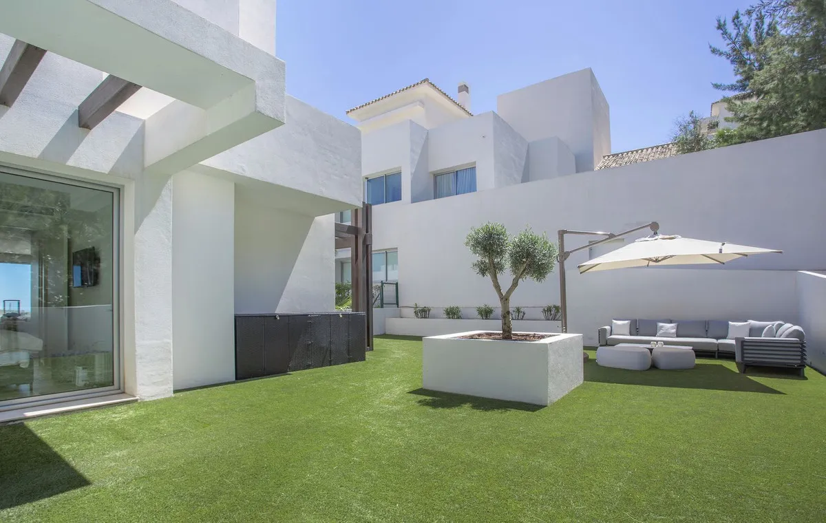 998820d1-55d4-4ebb-934d-f2857c669eb3