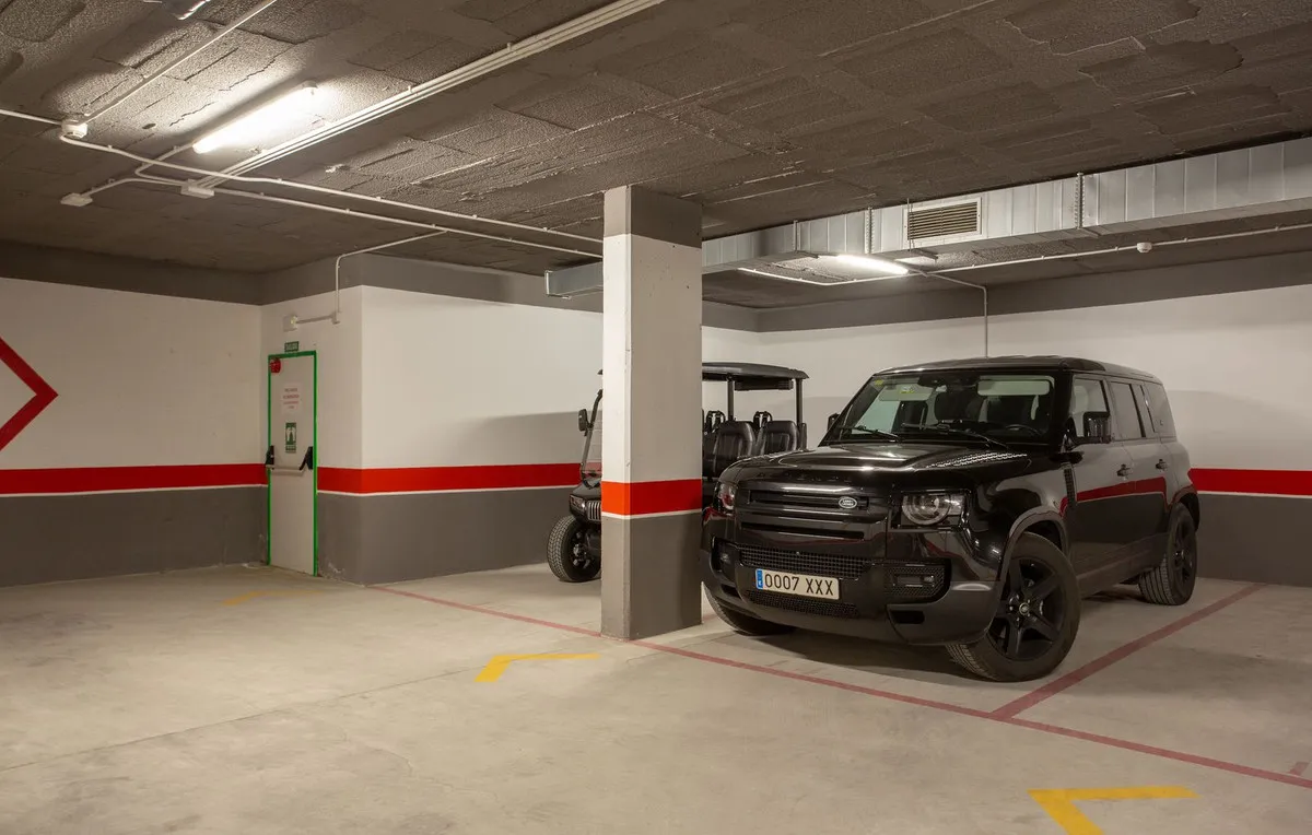 f40e9062-ea28-4902-9df6-e62b49aea362