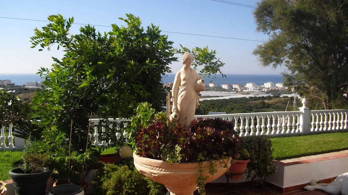 bb86b49c-ec50-476a-822c-f54ce118b4a5