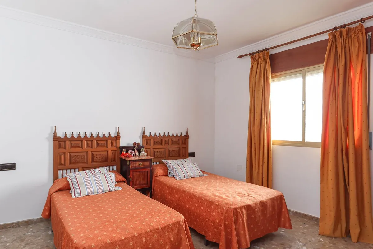 0104a53a-8969-42e4-baac-fd16690ea60b