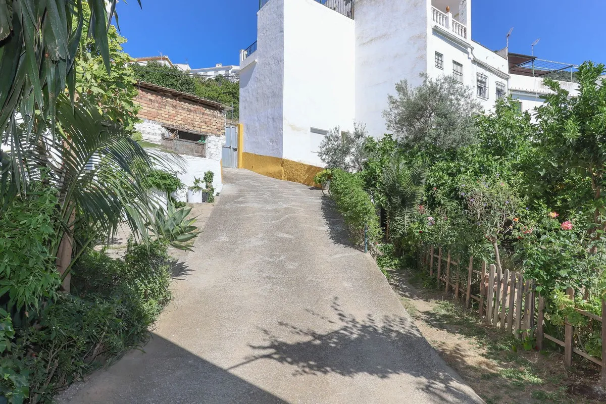 648eddc1-5de2-448f-922b-4222c239be78