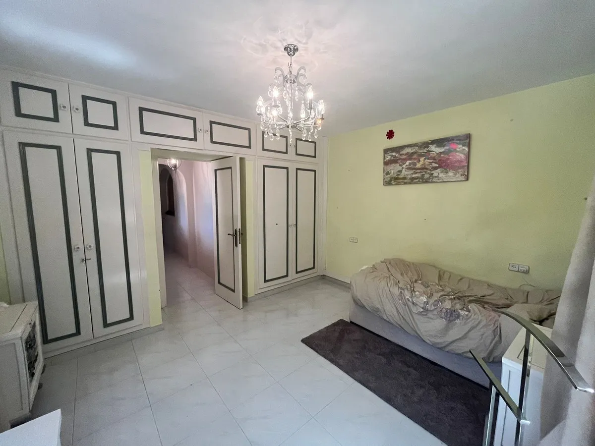 2c17080a-dfe8-482a-8b55-f3666c38e142