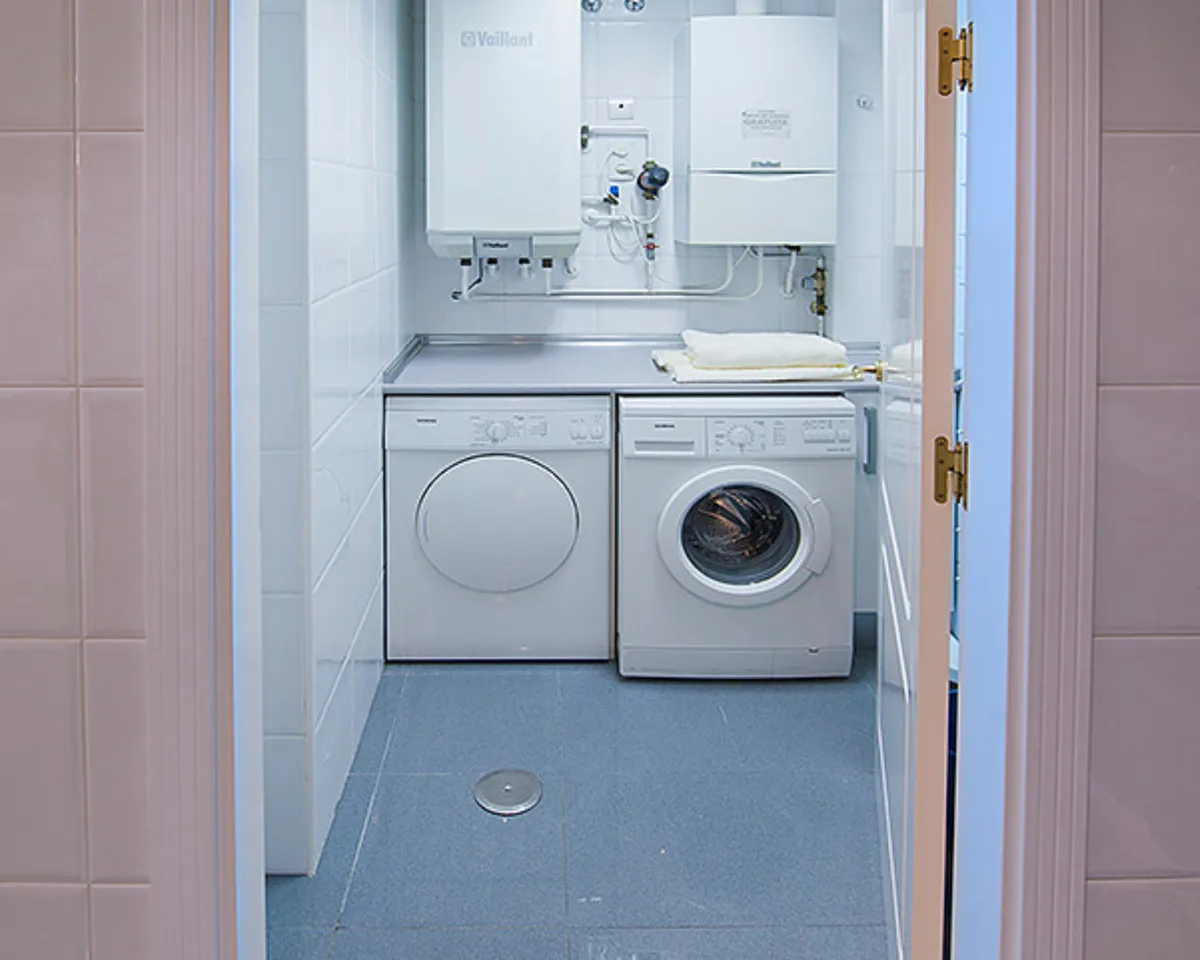 f561c8f0-05c7-4874-a9fa-a1ab6df7c3da