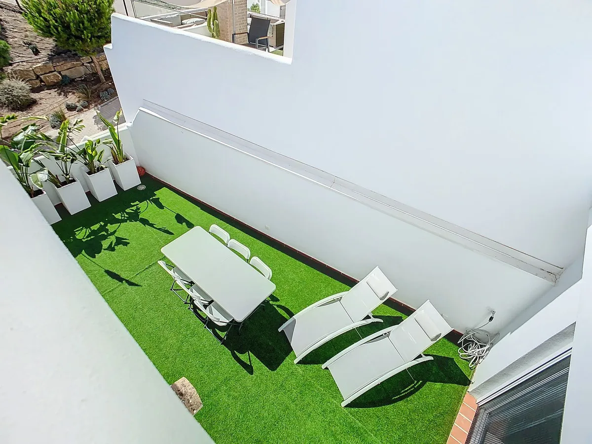 1440ffae-3569-45c6-8e75-259df4bd0609