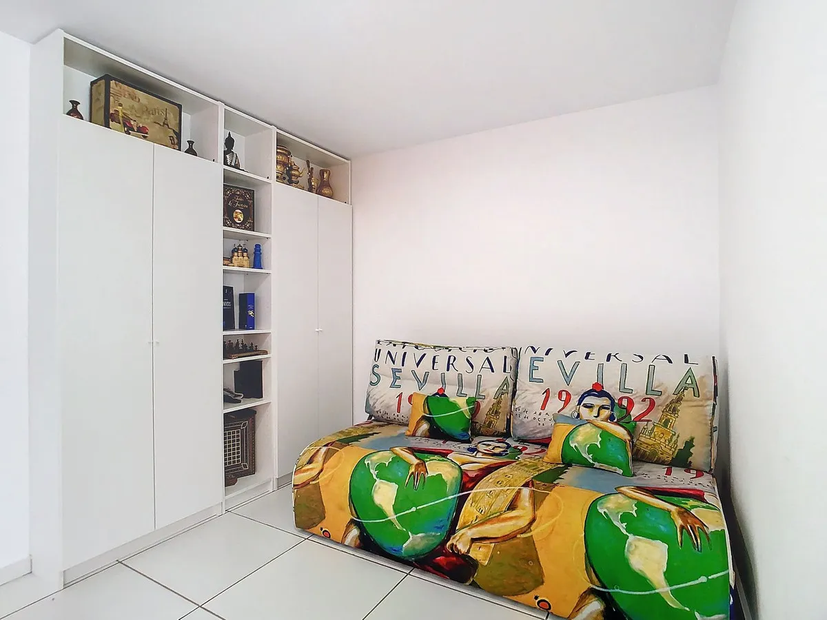 211c179d-b810-409b-ae0e-2bd2a72955c0