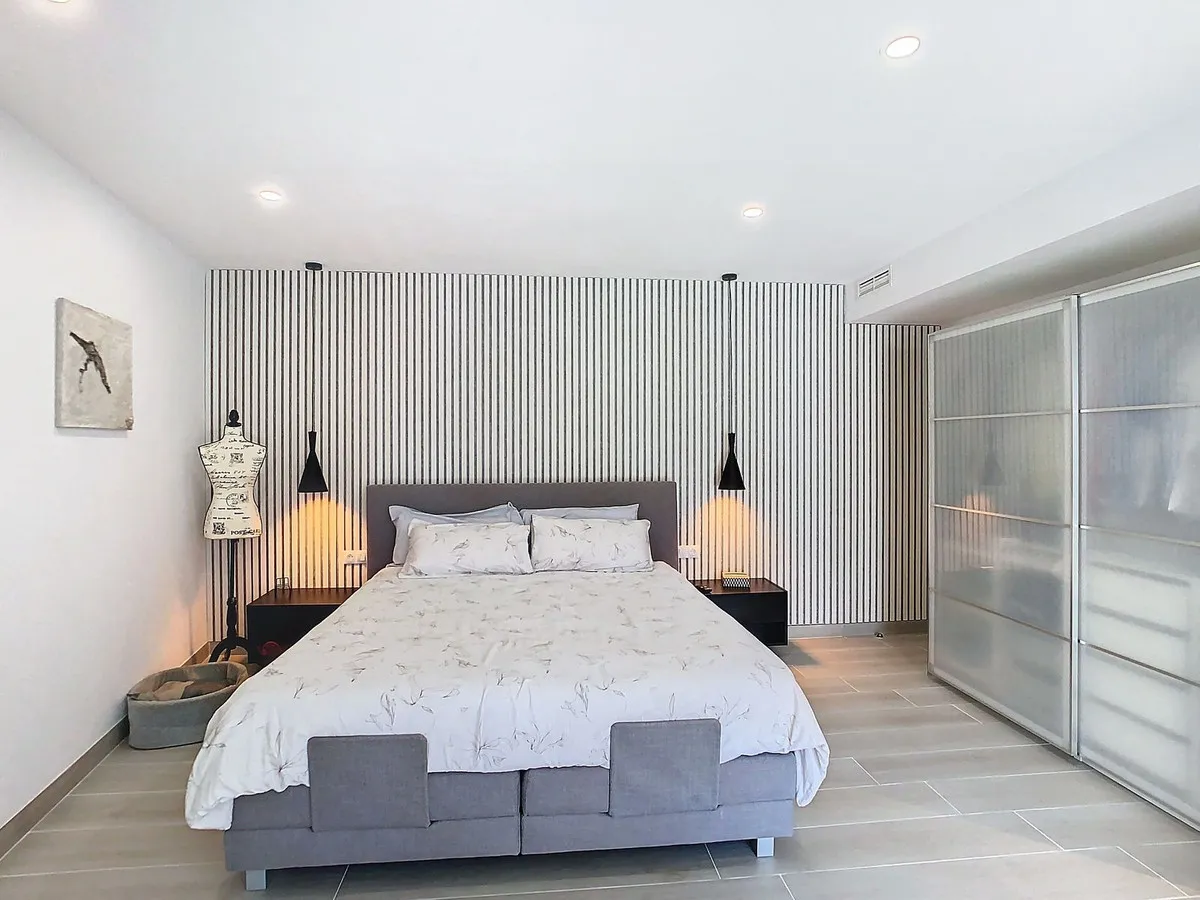 5b2b23a4-35e8-4f5d-a568-126ded5fd5bb