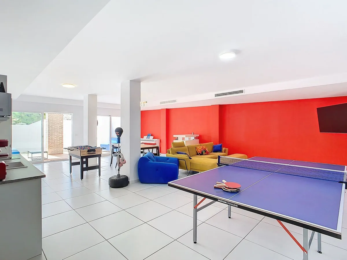 bbd664c3-3a6a-49e1-8be1-7063274195dc