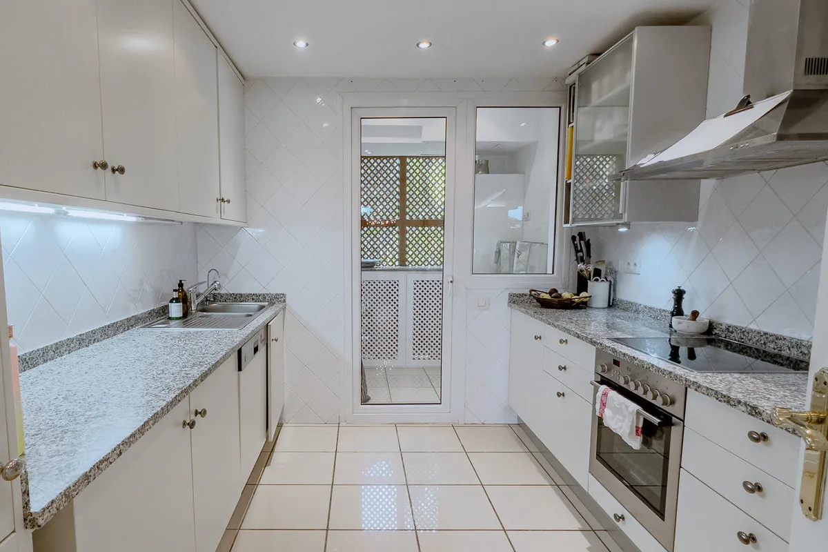 7f4e9bf3-5a7f-48c7-8fa0-d4c98c0a307d