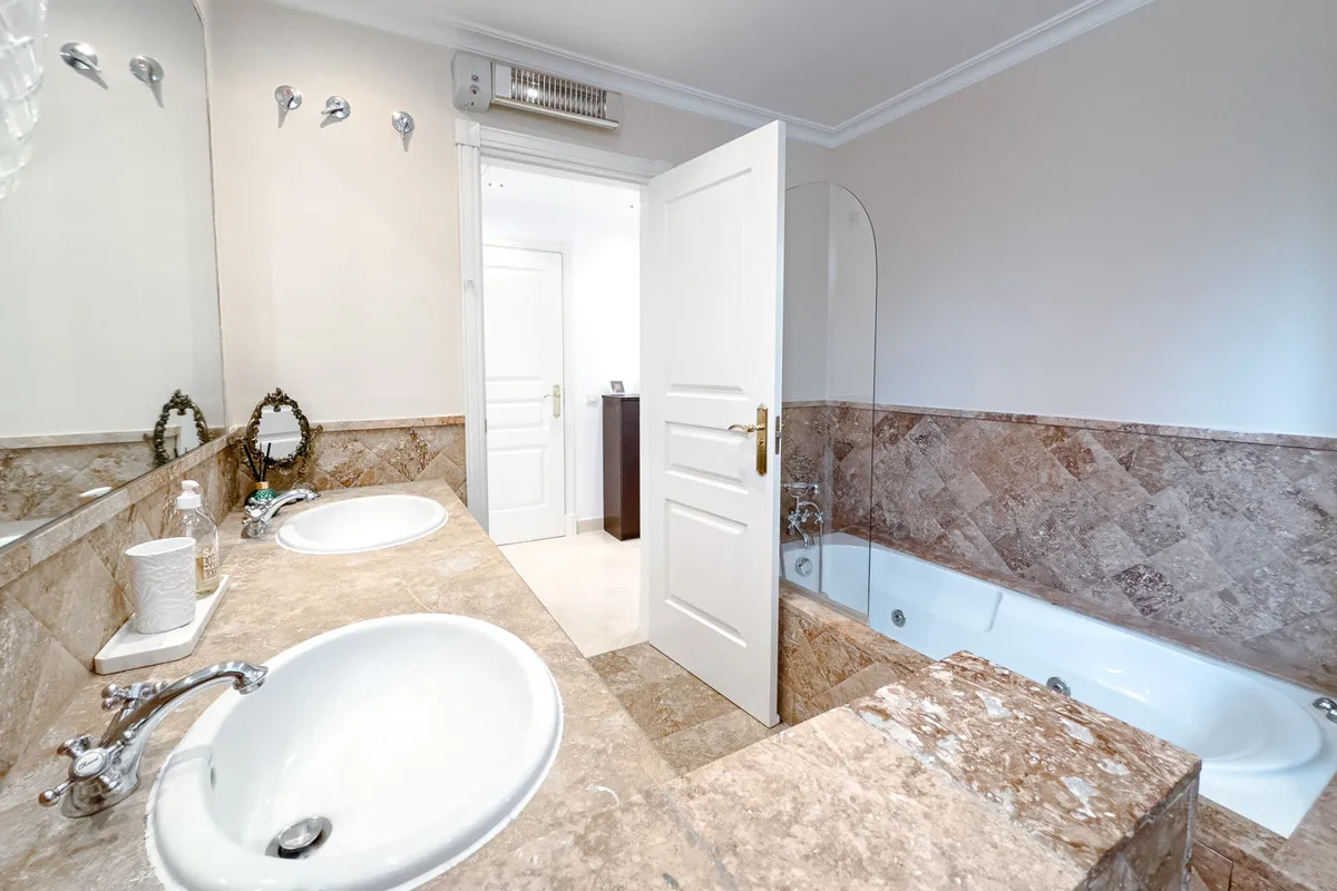 888059c5-9205-4fb5-88b8-560d76bf5a3c