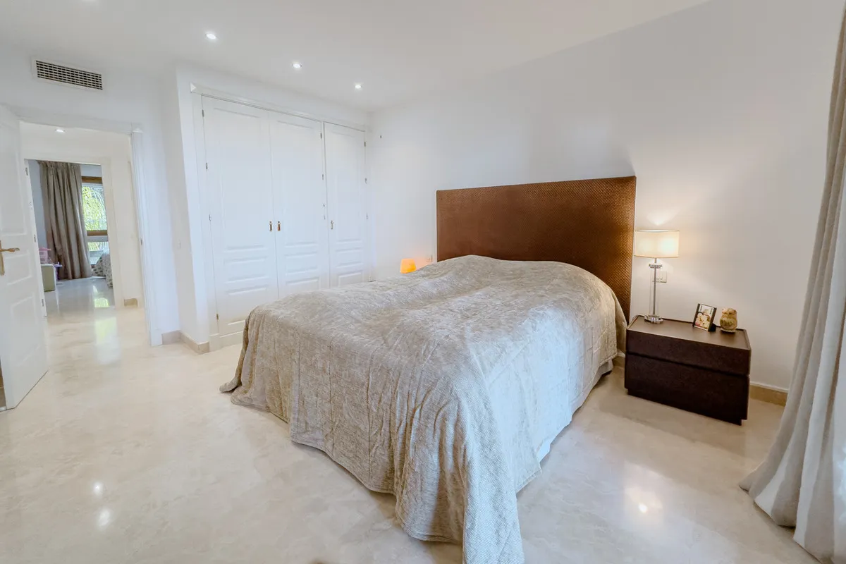 bc09b622-416e-4de1-8300-7374d0ec3b57