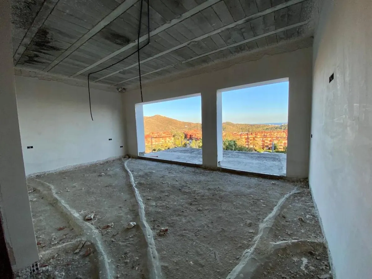 16f6fcb1-8b0b-44cc-821c-5b7e1b09b9f0