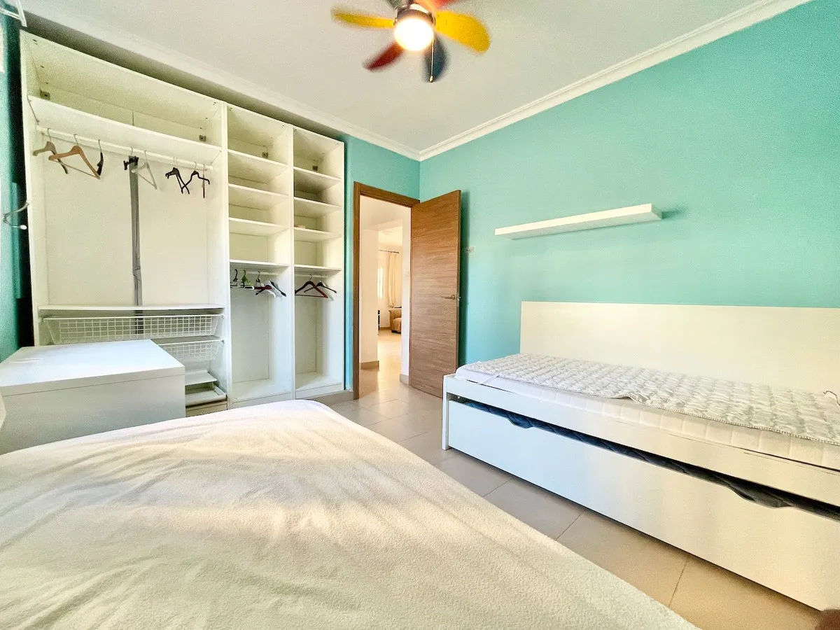 066b7e76-898a-4d58-ae2b-e1a12b981d99