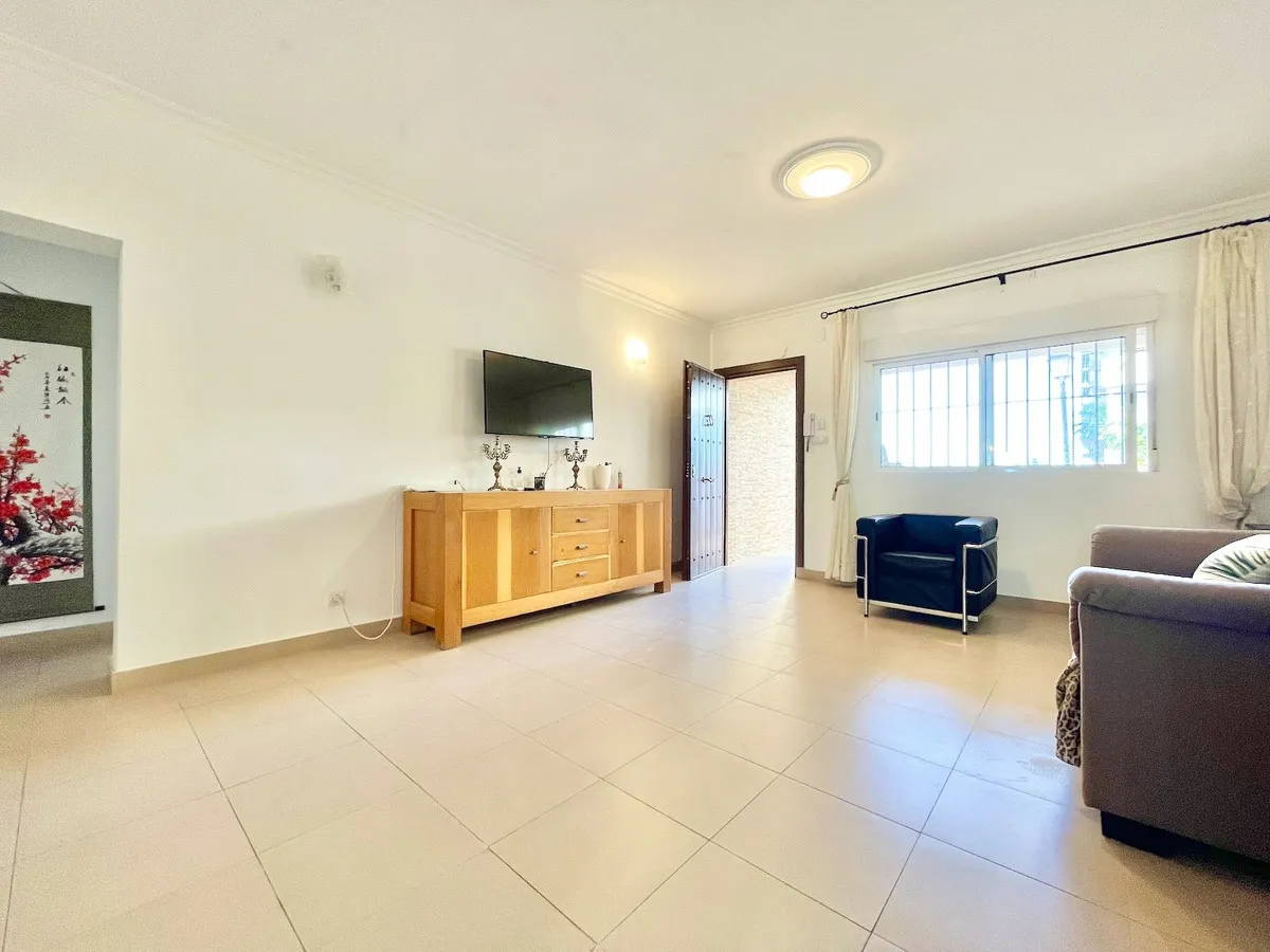 749a431d-c475-40a0-a0bf-3f473e00921a