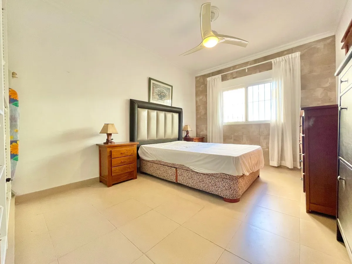 9252c9b0-9fe1-48f7-89d6-fd29ef435e50