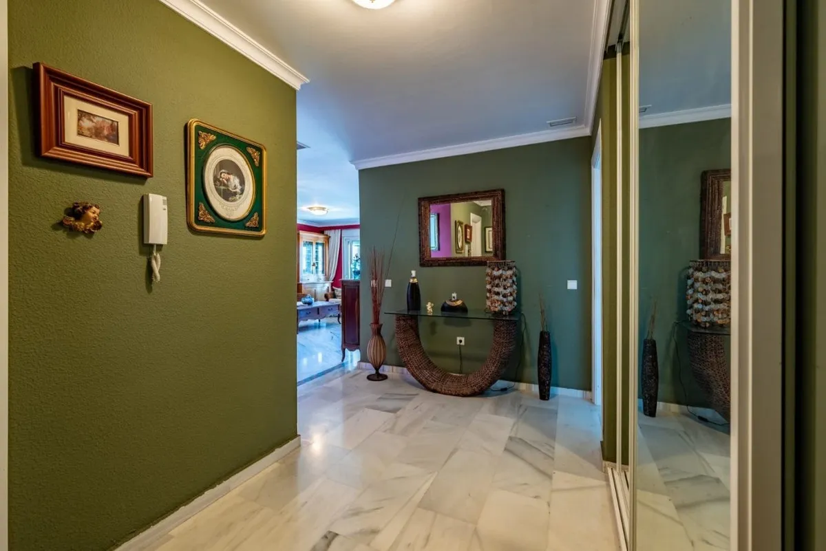 53cfdd39-4155-4149-a9e5-6965a32250c6