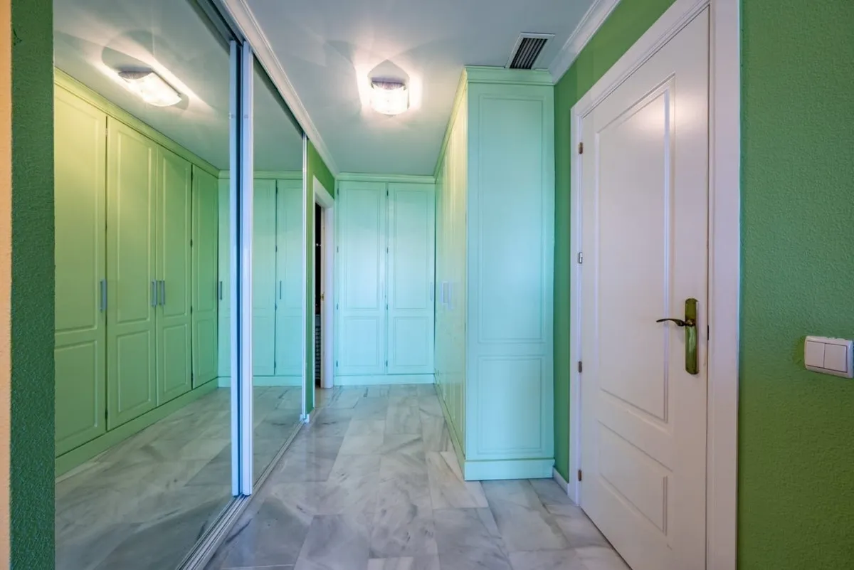 b038318f-ece1-4ae9-b559-3d6a417765fd