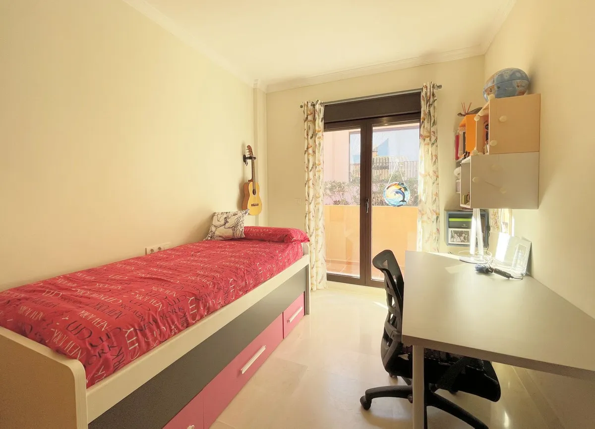 0b2e2968-cbee-4931-9658-363c6c7f24b0