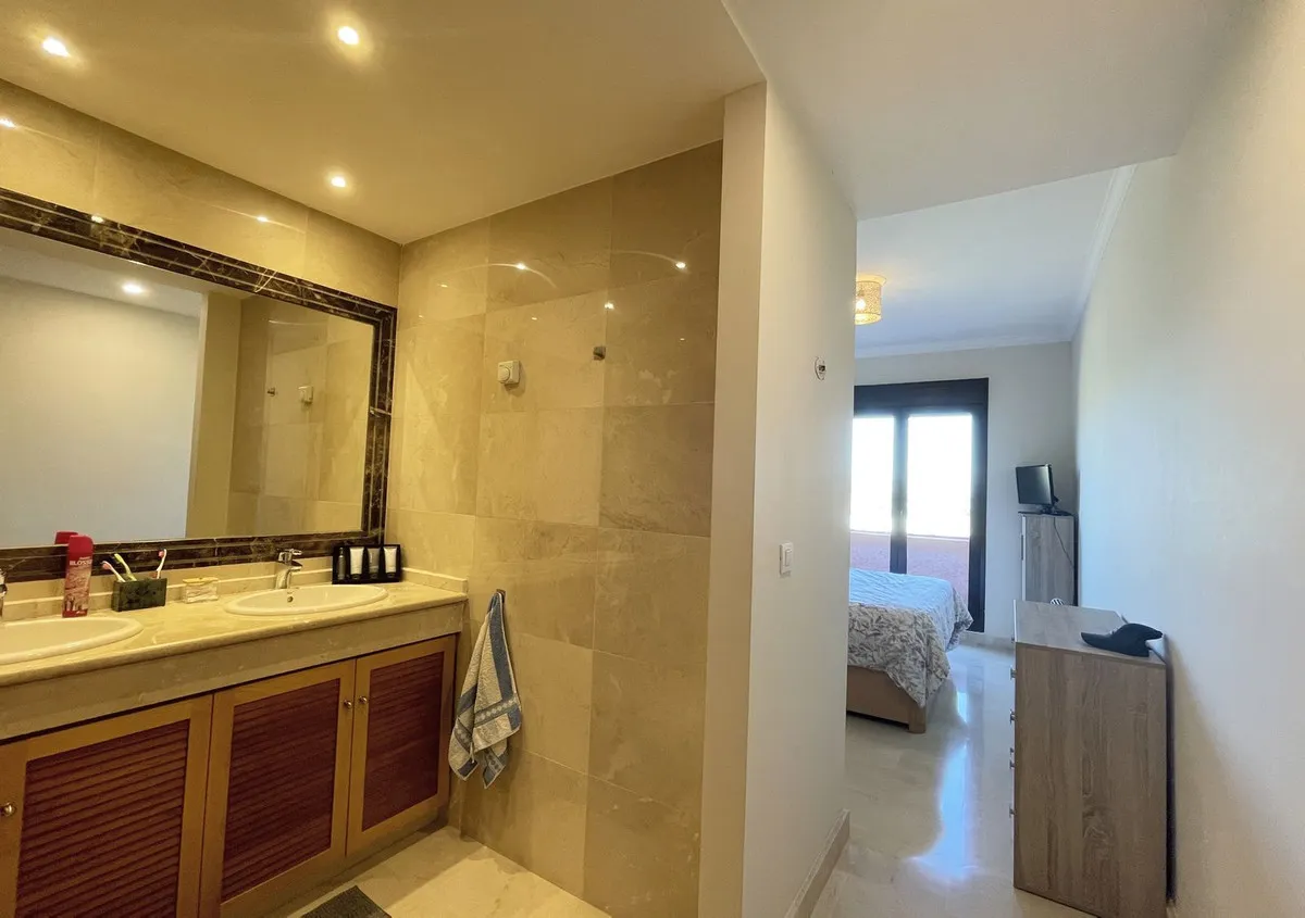 21d26f8c-06ad-4d29-9d98-9591e39c070d