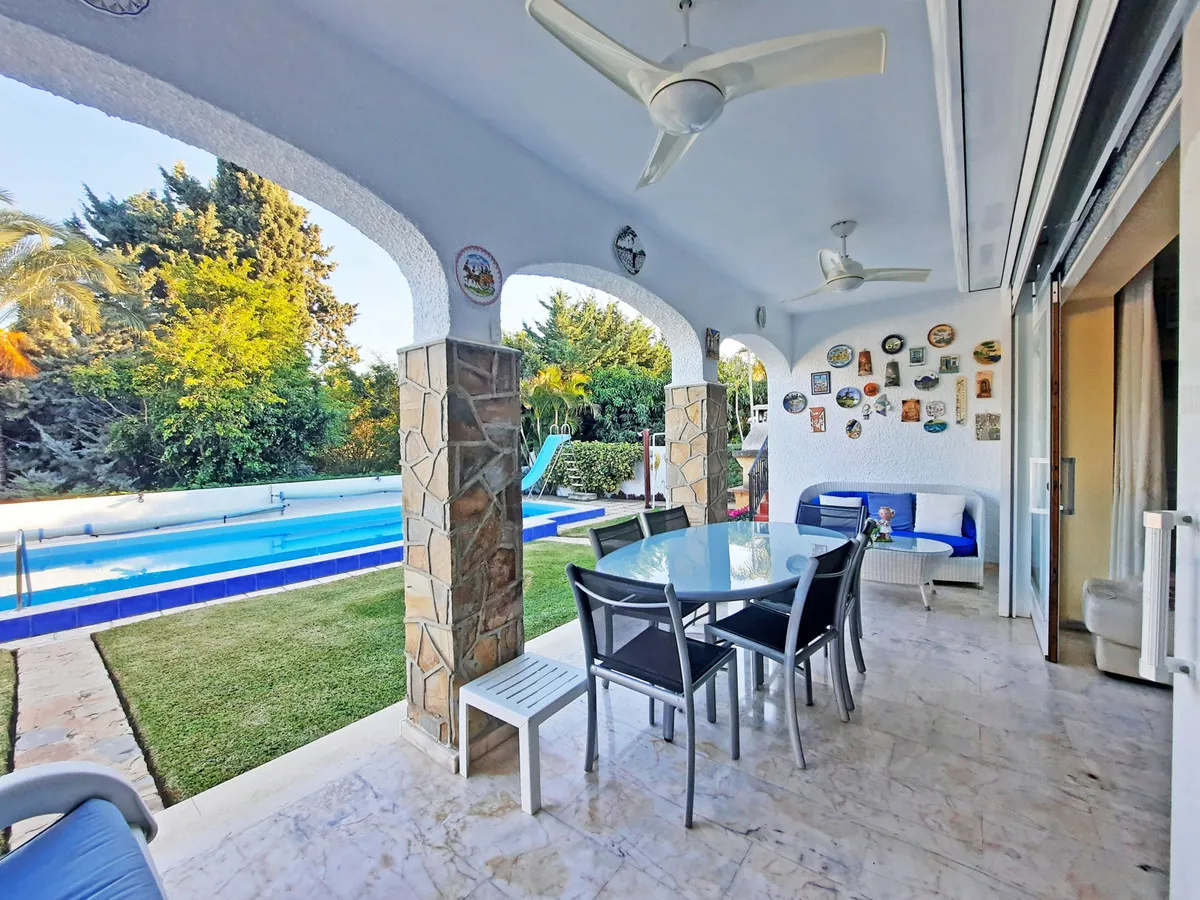 18e0c355-b799-4d7a-a6a2-f63666907843