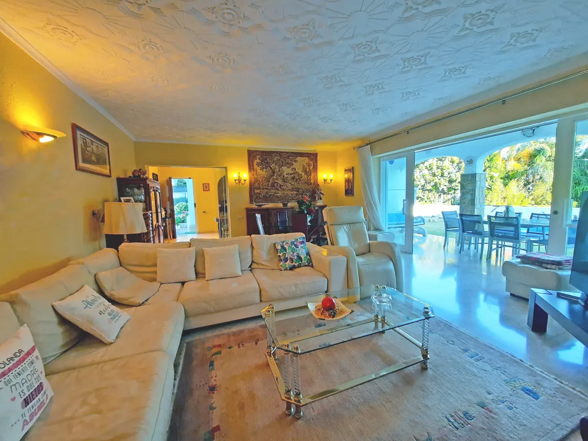 289a33fd-f220-4dc8-a848-48886f1d8d47