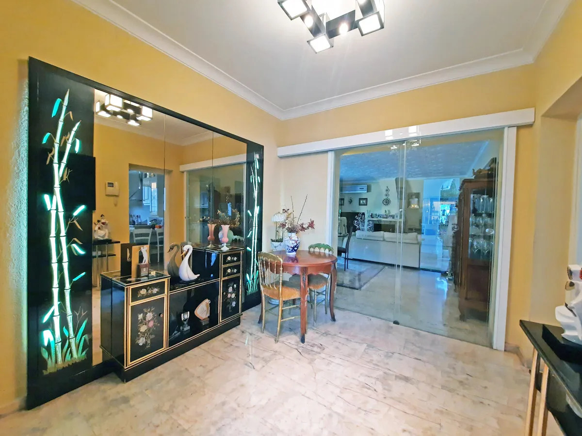 b853430a-6f7b-4b05-a94f-a09842c3540f