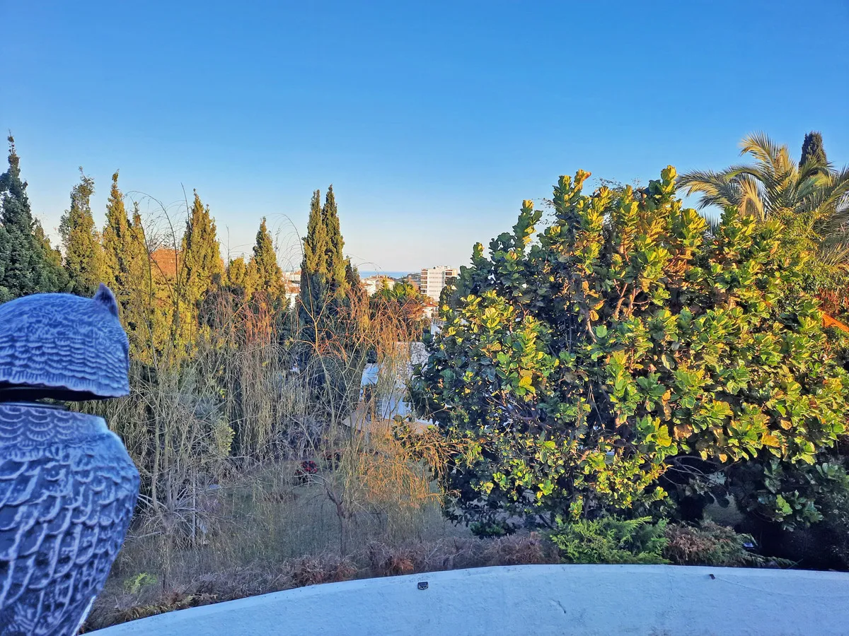 cbff35ee-e836-4531-b14d-5d9bc7941f4e