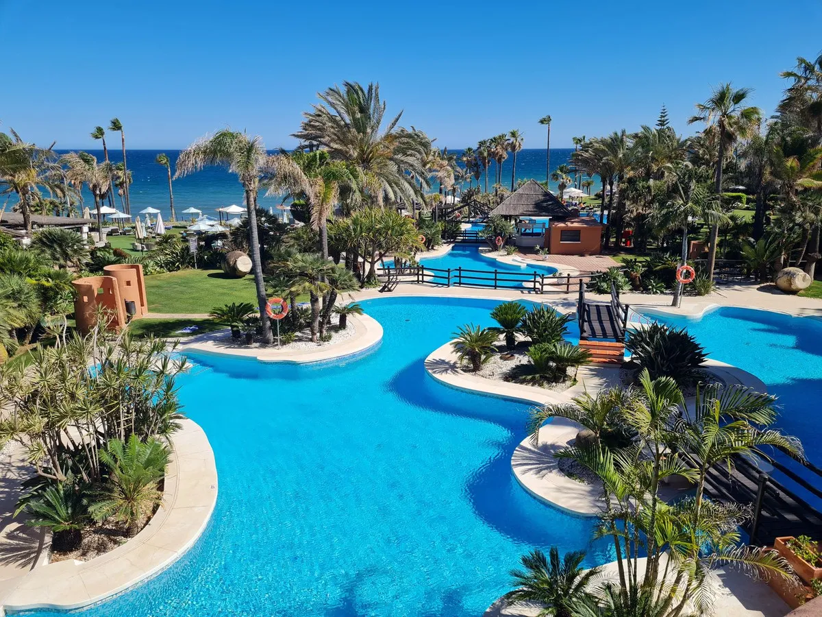 03a970ec-27d9-46f1-9008-27882ac2b59e