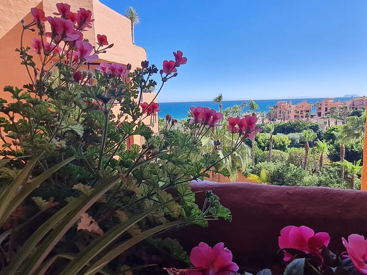 71aa3dd2-c7de-4e74-aa8e-ec938df9f1c5